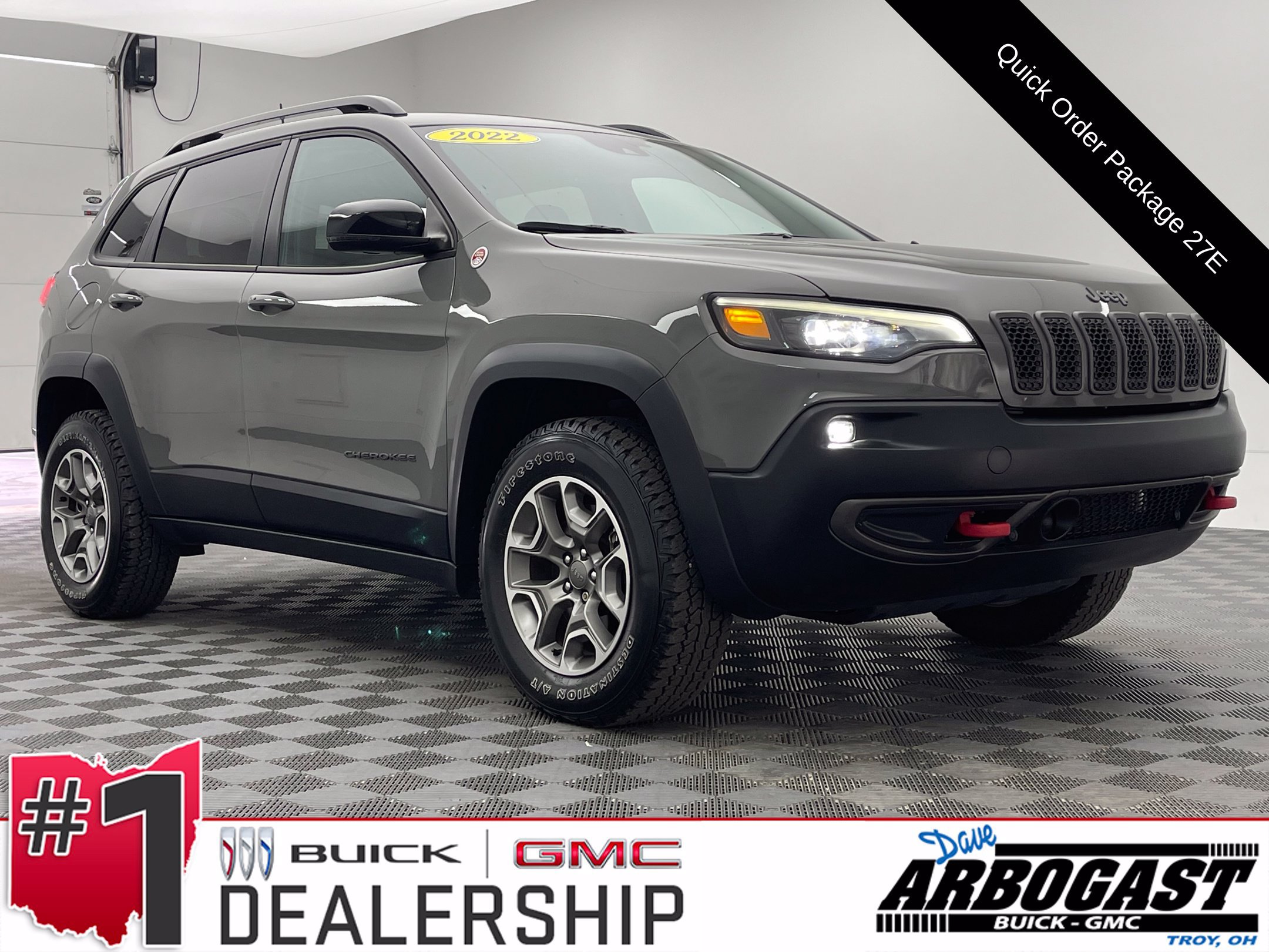 Used 2022 Jeep Cherokee Trailhawk w/ Premium Leather Package AWD/4WD image 1