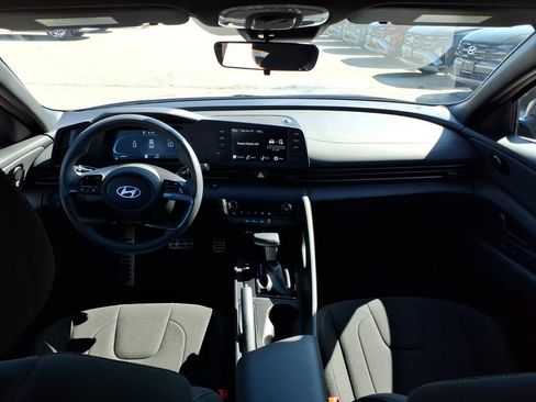 New 2025 Hyundai Elantra Sport FWD image 15