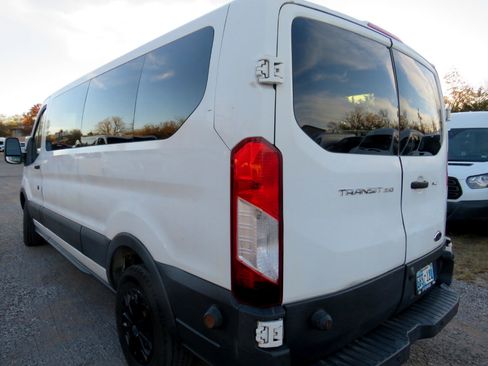 Used 2017 Ford Transit 350 XLT image 6