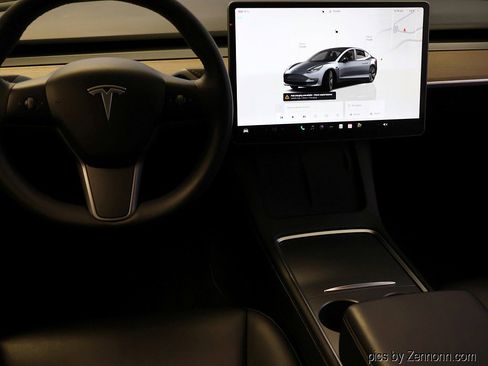 Used 2023 Tesla Model 3 Standard Range image 15