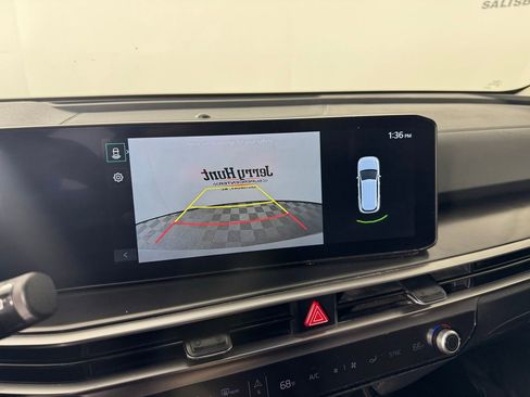 Used 2024 Kia Sorento S w/ Panoramic Sunroof Package image 18