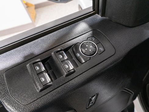 Used 2017 Ford F150 XLT w/ Equipment Group 302A Luxury AWD/4WD image 14