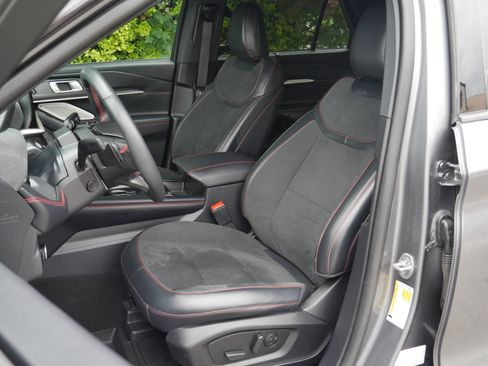 Certified 2025 Ford Explorer ST AWD/4WD image 39