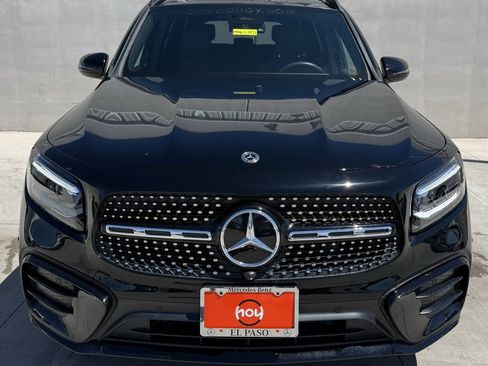 Used 2024 Mercedes-Benz GLB 250 4MATIC image 2