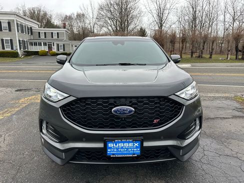 Used 2019 Ford Edge ST w/ Equipment Group 401A image 2
