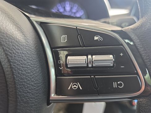 Used 2023 Kia Forte LXS FWD image 23