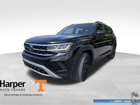 Used 2023 Volkswagen Atlas SE w/ Panoramic Sunroof Package image 1
