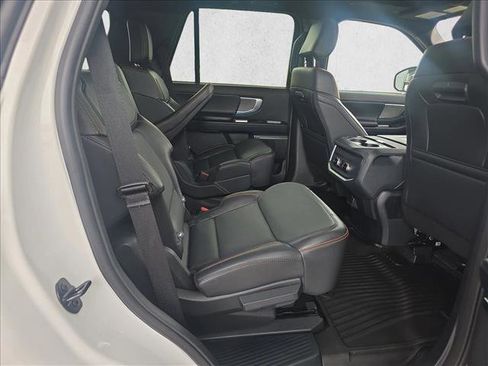 Certified 2025 Ford Expedition Tremor AWD/4WD image 24
