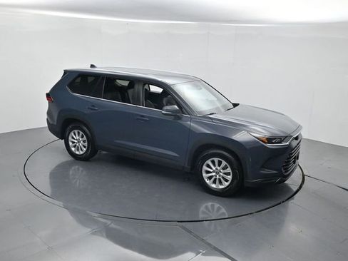 Used 2025 Toyota Grand Highlander AWD image 46