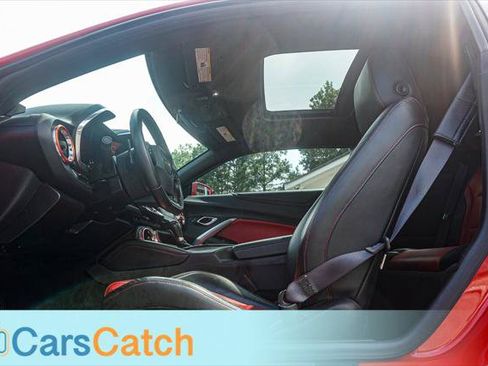 Used 2016 Chevrolet Camaro SS RWD image 18