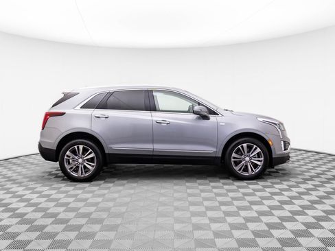 New 2025 Cadillac XT5 Premium Luxury image 9