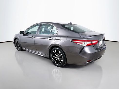 Certified 2020 Toyota Camry SE FWD image 6