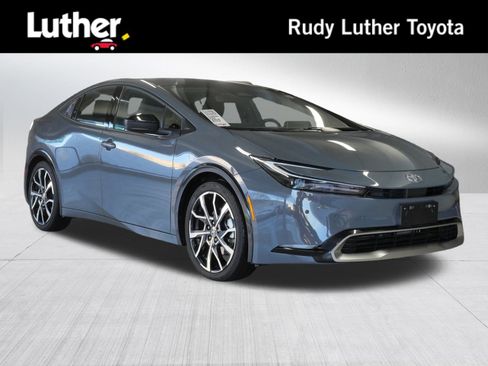 Used 2023 Toyota Prius Prime Premium image 1
