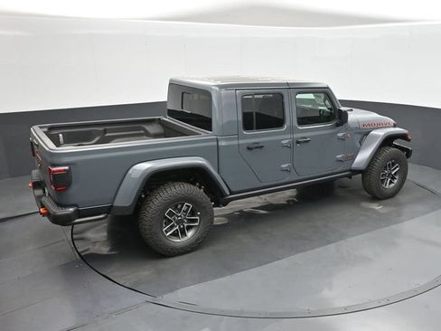 Used 2025 Jeep Gladiator Mojave AWD/4WD image 33