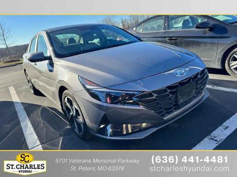 Used 2022 Hyundai Elantra Limited image 1