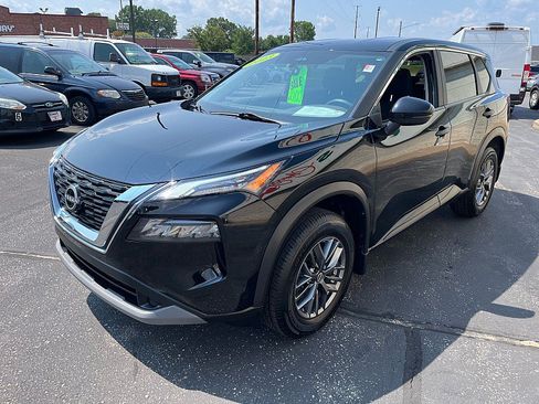 Used 2023 Nissan Rogue S AWD/4WD image 4