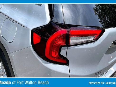 Used 2022 GMC Terrain SLE FWD image 20
