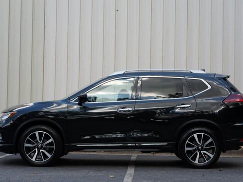 Used 2019 Nissan Rogue SL w/ Premium Package AWD/4WD image 8