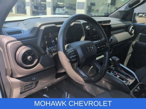 Certified 2023 Chevrolet Colorado Trail Boss w/ Advanced Trailering Package AWD/4WD image 10