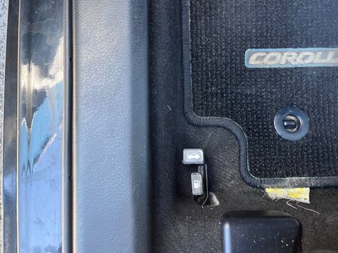 Used 2016 Toyota Corolla S FWD image 10