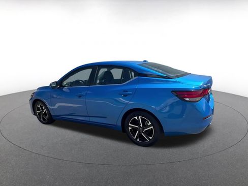 Used 2025 Nissan Sentra SV image 10