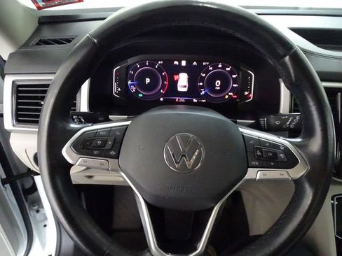 Used 2021 Volkswagen Atlas SEL AWD/4WD image 6