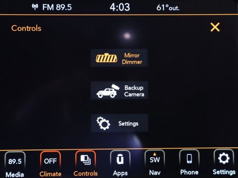 Used 2023 Jeep Wrangler Unlimited Sahara AWD/4WD image 19