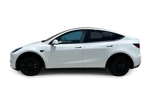 Certified 2023 Tesla Model Y Long Range AWD/4WD image 3