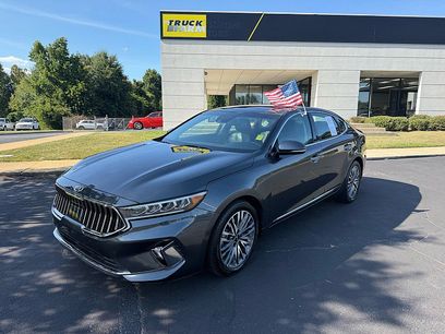 Used 2020 Kia Cadenza Technology