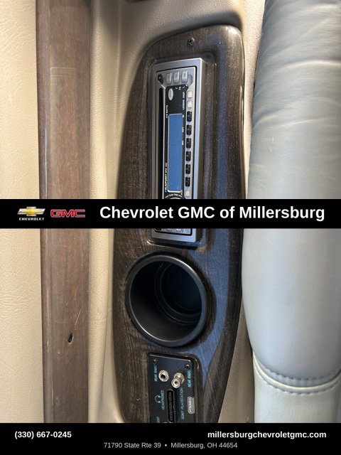 Used 2004 GMC Savana 1500 w/ Preferred Equipment Group RWD image 38