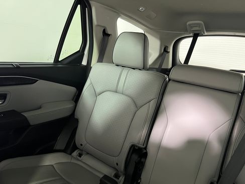 Used 2023 Honda Pilot Elite image 13