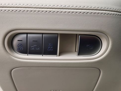 Used 2025 Genesis G90 3.5T image 27