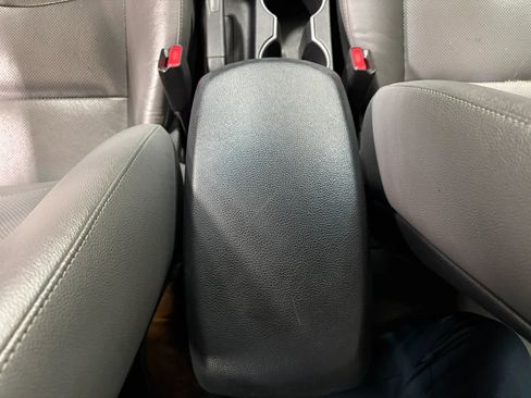 Used 2014 Hyundai Elantra Limited FWD image 39
