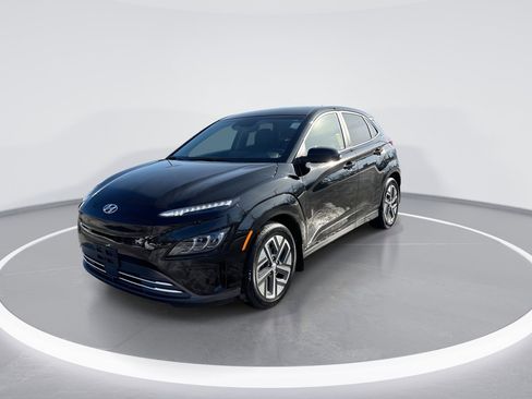 Certified 2023 Hyundai Kona Limited w/ Cargo Package image 4