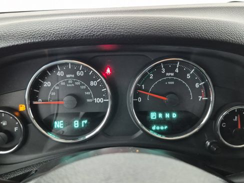 Used 2012 Jeep Wrangler Sport AWD/4WD image 12