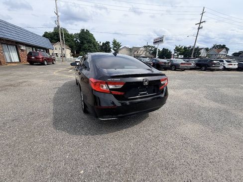 Used 2018 Honda Accord LX image 29