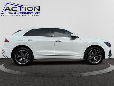 Used 2023 Audi Q8 Premium Plus w/ Premium Plus Package image 9