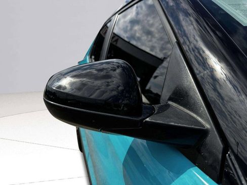 Used 2021 Chevrolet TrailBlazer RS w/ Sun and Liftgate Package image 9