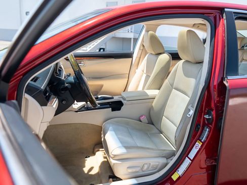 Used 2014 Lexus ES 350 w/ Premium Package FWD image 27