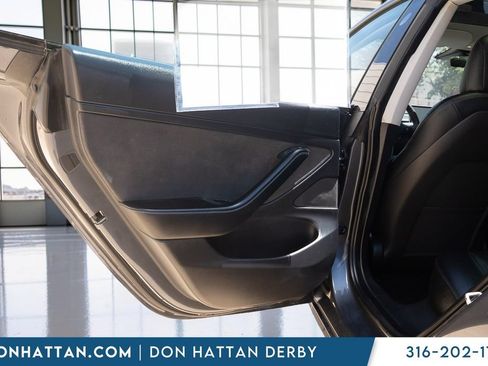 Used 2021 Tesla Model 3 Standard Range Plus RWD image 15