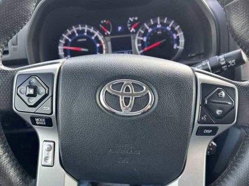 Used 2017 Toyota 4Runner SR5 RWD image 6