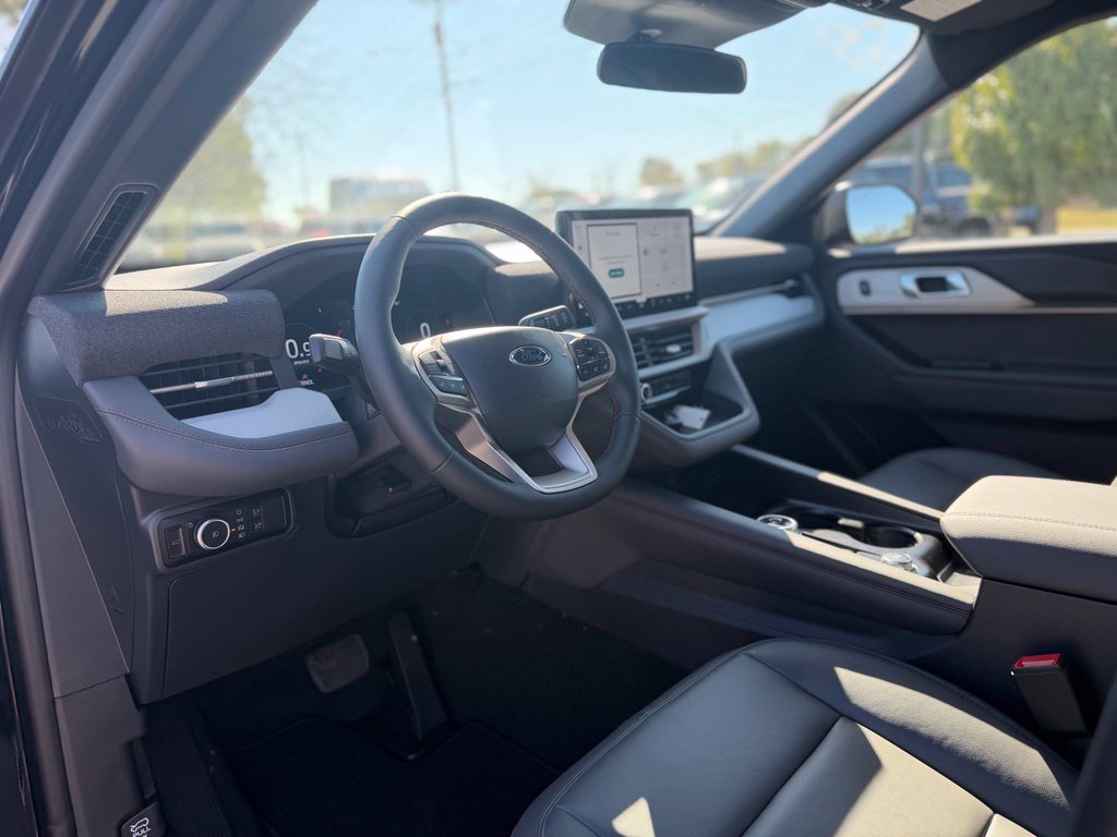New 2027 Ford Explorer Active w/ Active Comfort Package AWD/4WD image 13