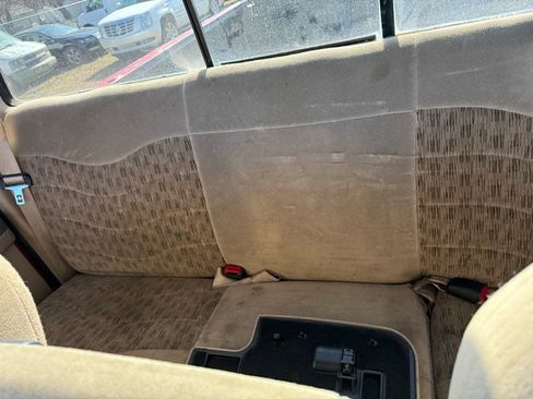 Used 2000 Ford F250 Lariat image 23