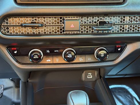 Used 2025 Honda HR-V Sport image 20