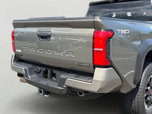 Used 2026 Toyota Tacoma TRD Off-Road AWD/4WD image 10