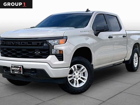 Used 2026 Chevrolet Silverado 1500 Custom RWD image 1