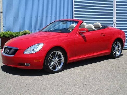 Used 2005 Lexus SC 430 Convertible RWD image 2