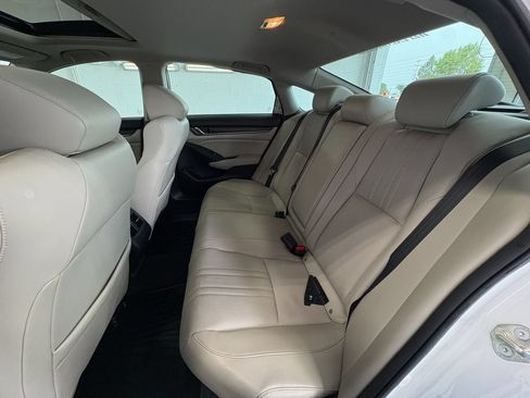 Used 2018 Honda Accord Touring image 23