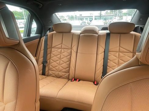Used 2023 BMW 740i w/ Parking Assistance Package RWD image 10