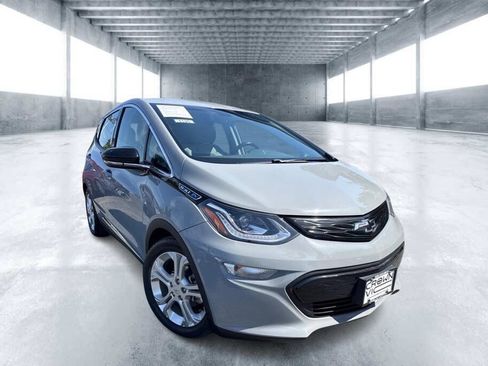 Used 2021 Chevrolet Bolt LT FWD image 2